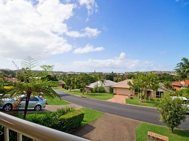14 Honeymyrtle Drive, BANORA POINT NSW 2486, Banora Point - Thumbnail 2