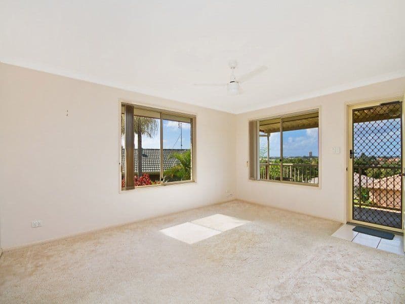 14 Honeymyrtle Drive, BANORA POINT NSW 2486, Banora Point - Thumbnail 3