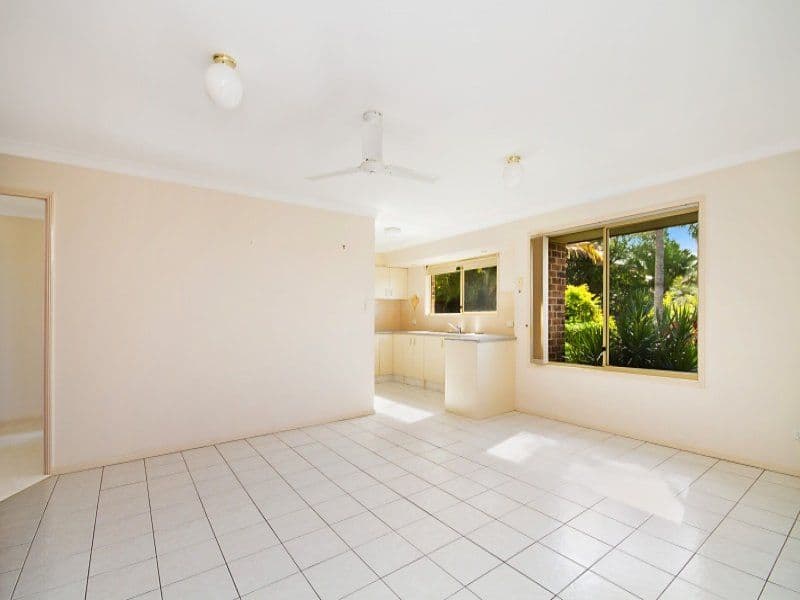 14 Honeymyrtle Drive, BANORA POINT NSW 2486, Banora Point - Thumbnail 4