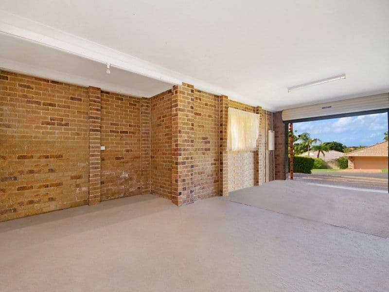 14 Honeymyrtle Drive, BANORA POINT NSW 2486, Banora Point - Thumbnail 8