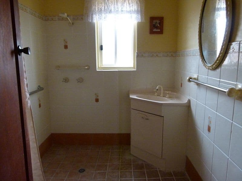 32 Flint Street, FORBES NSW 2871, Forbes - Thumbnail 2