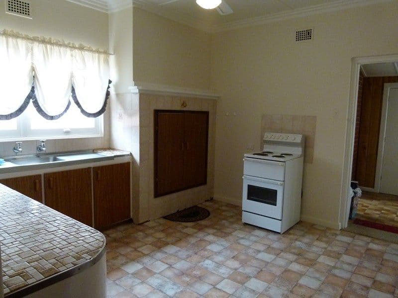 32 Flint Street, FORBES NSW 2871, Forbes - Thumbnail 6