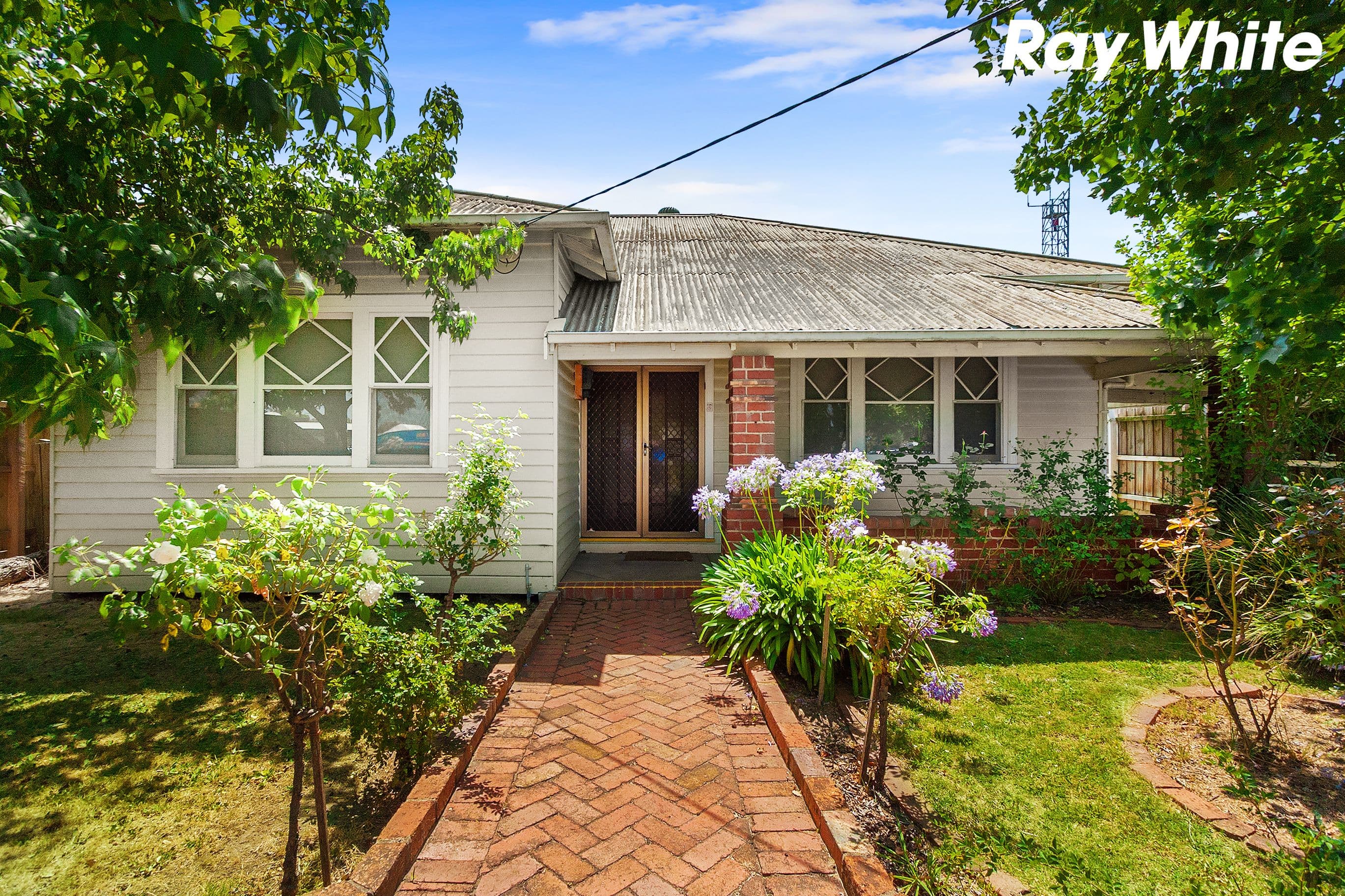 52 James Street, Pakenham VIC 3810, Pakenham - Thumbnail 2