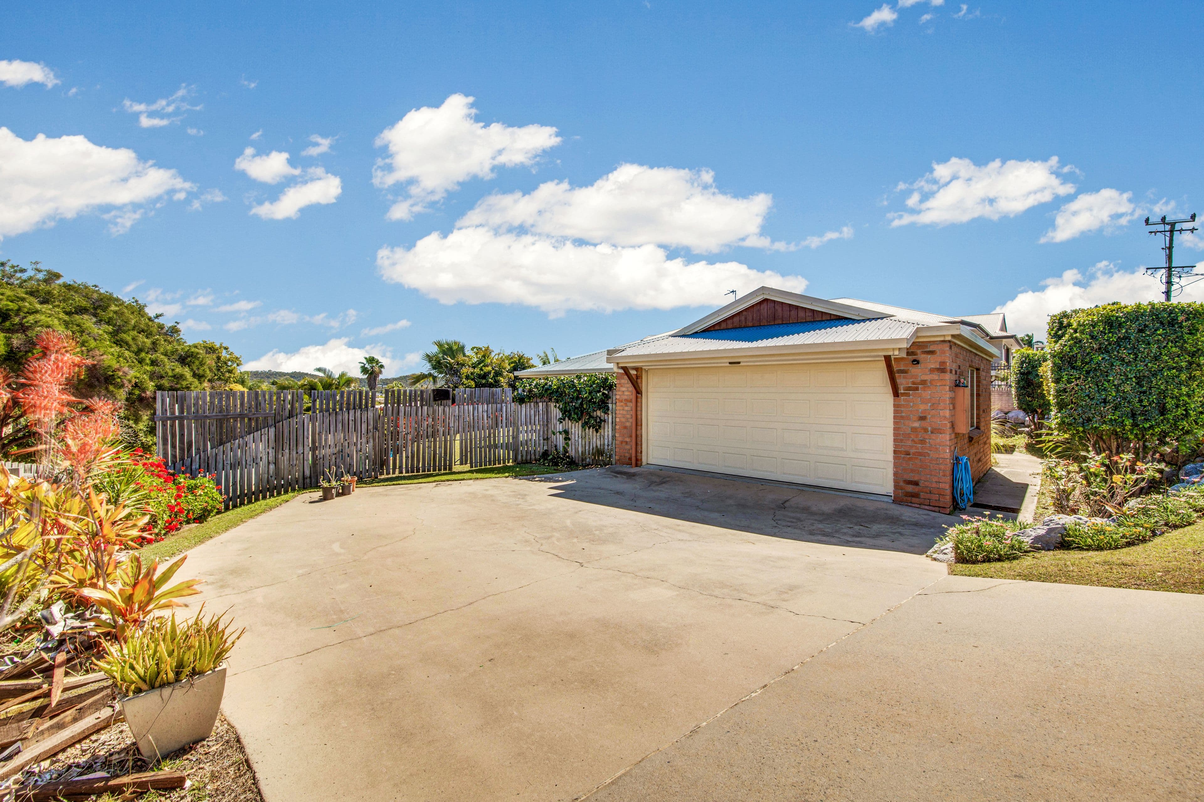 76 Hampton Drive, Tannum Sands QLD 4680, Tannum Sands - Image 1