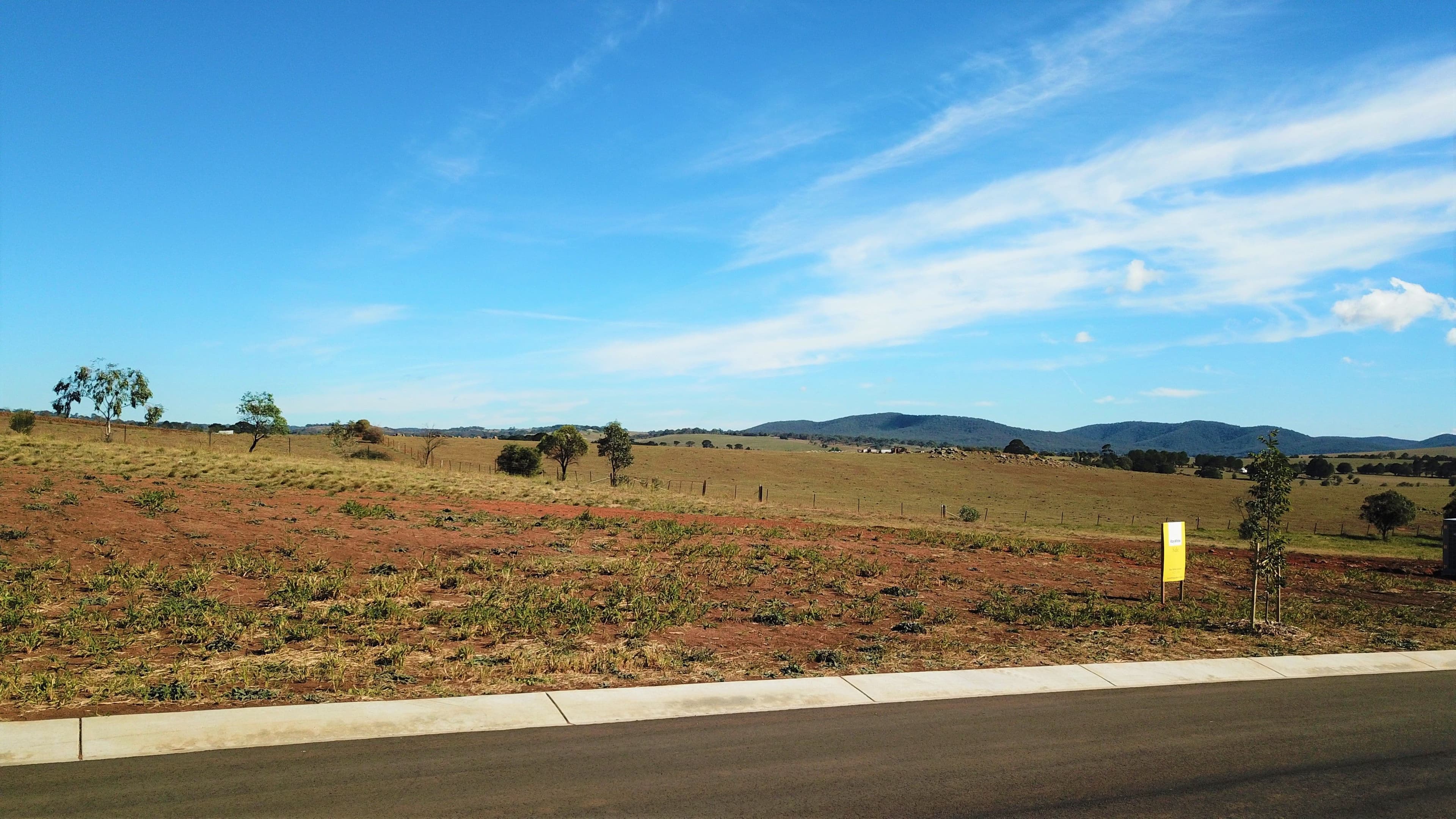 37 Platypus Circuit, GOULBURN NSW 2580, Goulburn - Thumbnail 2