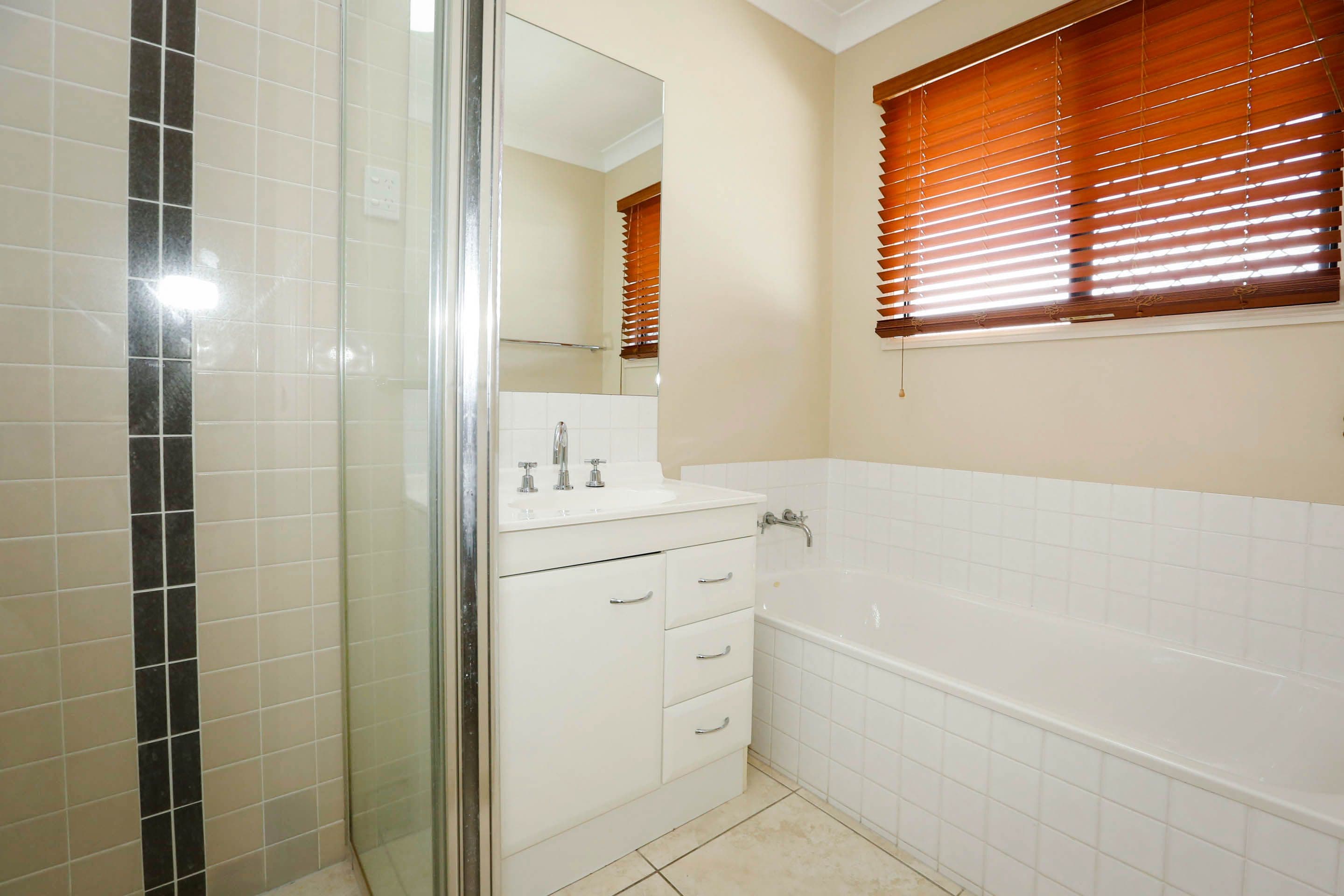 6 Santiago Court, Mount Louisa QLD 4814, Mount Louisa - Thumbnail 7