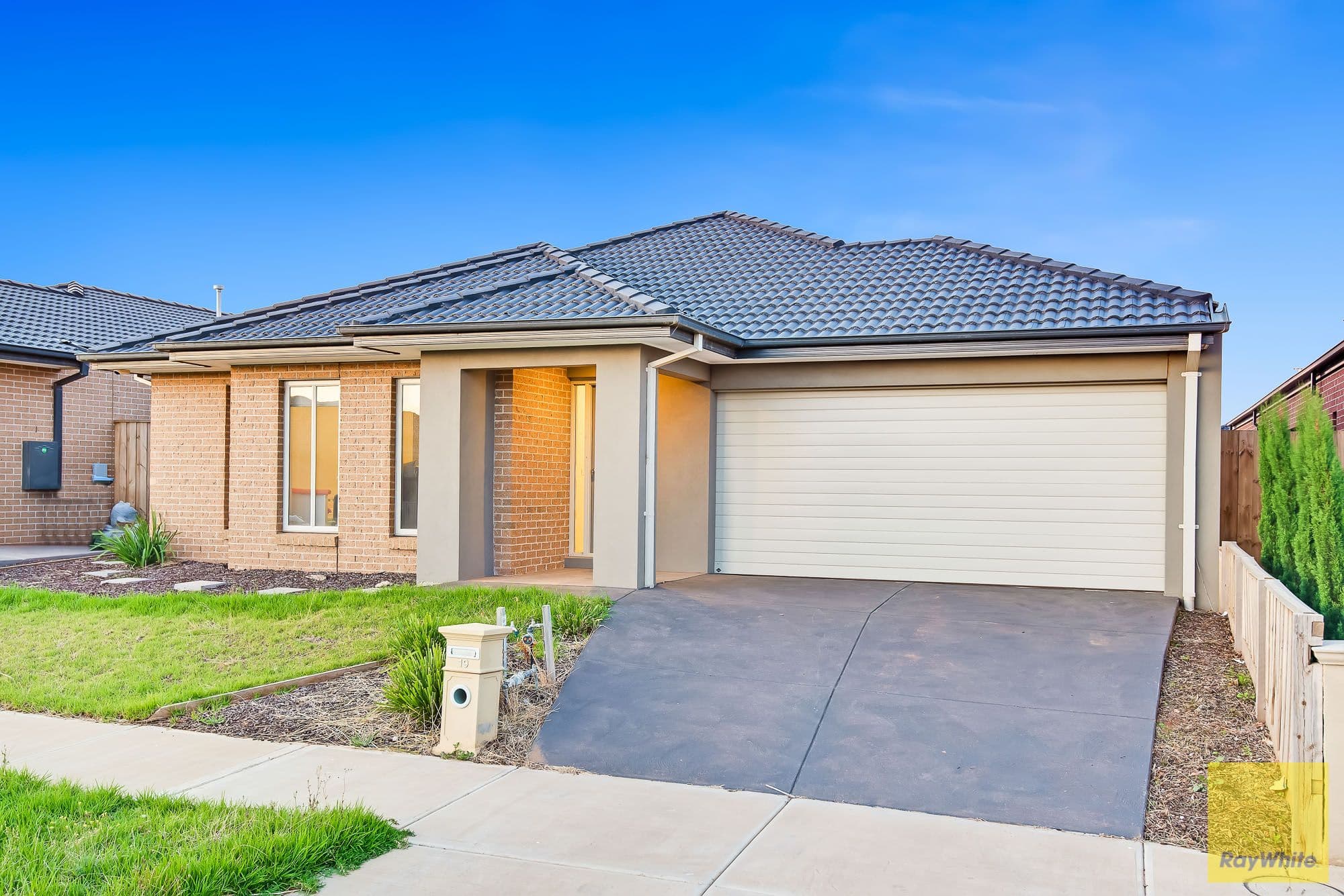 19 Haystack Drive, Truganina VIC 3029, Truganina - Thumbnail 2