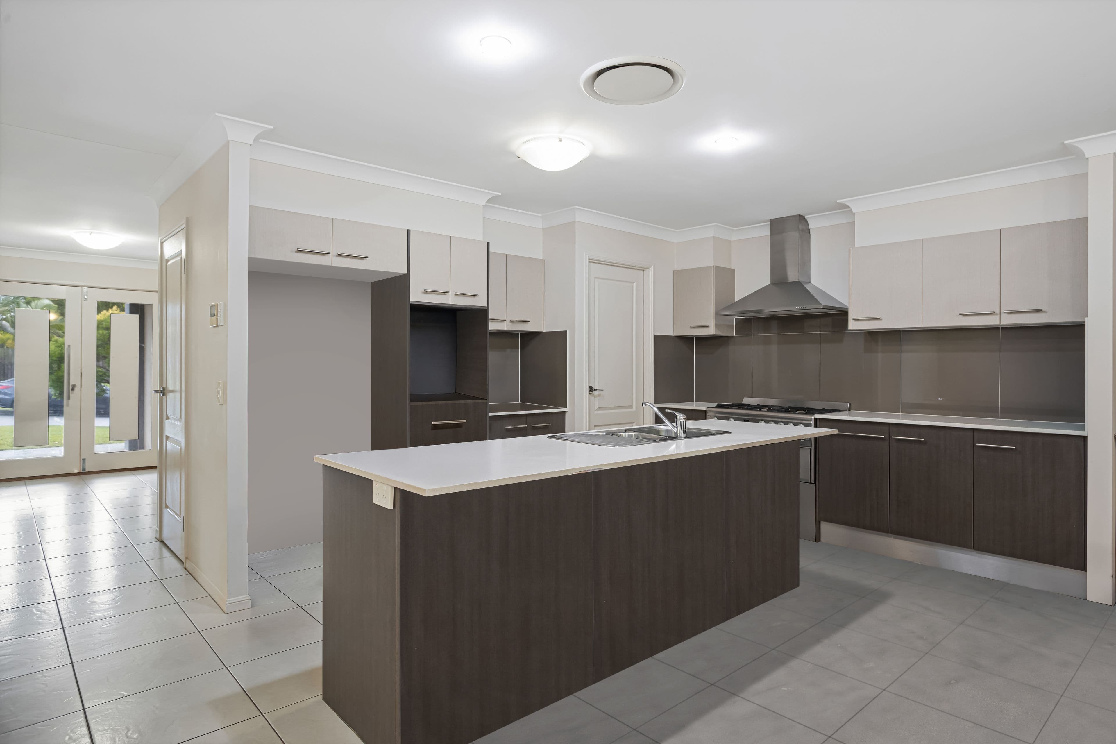 10 Kulki Way, Coomera QLD 4209, Coomera - Thumbnail 4