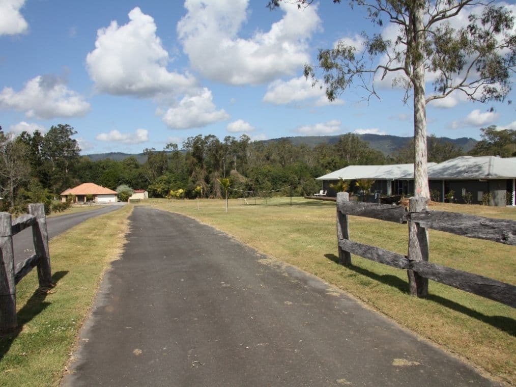 7 Reiners Road, SAMFORD VALLEY QLD 4520, Samford Valley - Thumbnail 3