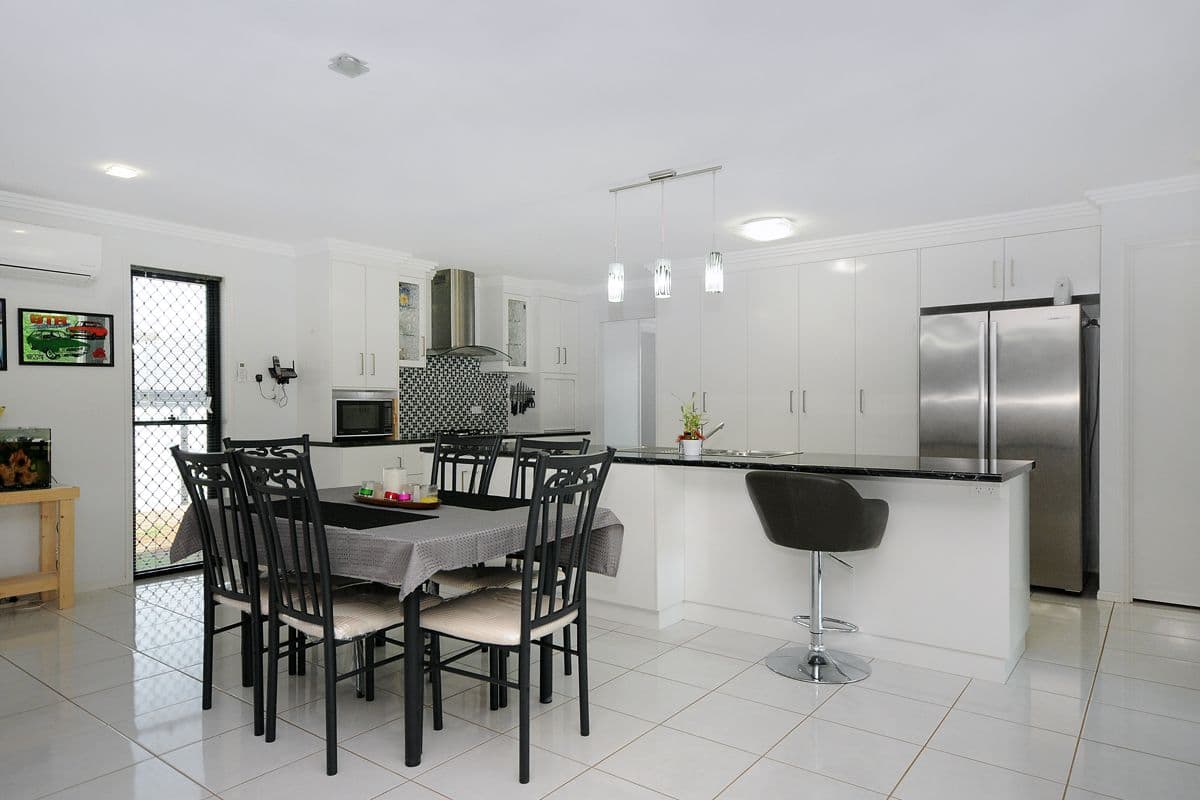 48 Holly Avenue, CAWDOR QLD 4352, Cawdor - Thumbnail 2