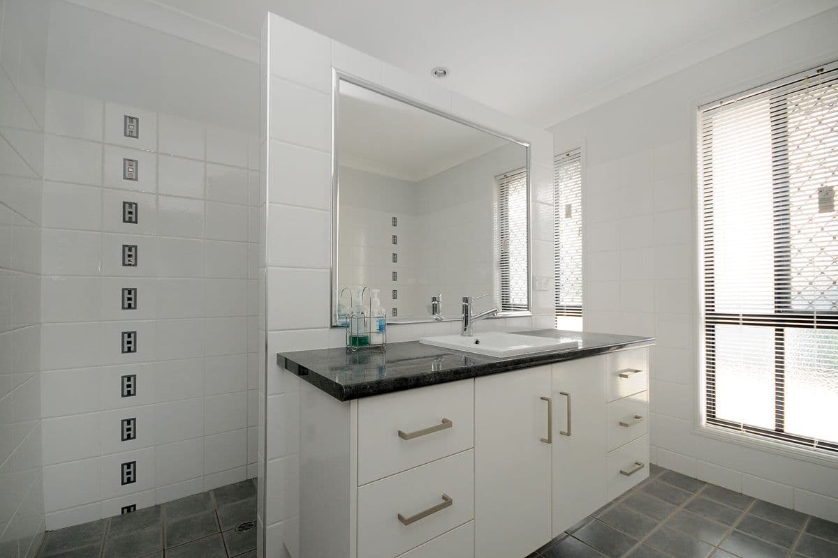 48 Holly Avenue, CAWDOR QLD 4352, Cawdor - Thumbnail 8