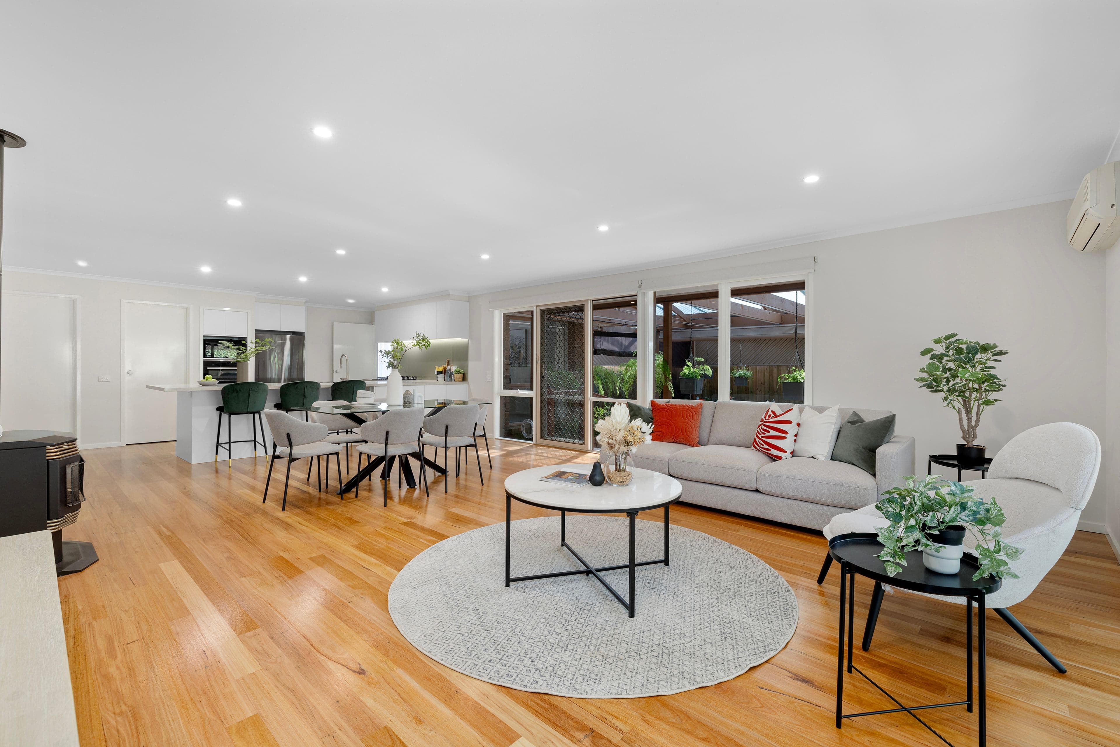5 Robbie Close, Rowville VIC 3178, Rowville - Thumbnail 4