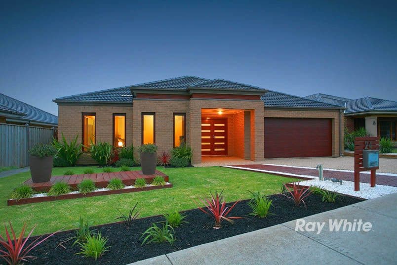 24 Aquanita Close, LYNDHURST VIC 3975, Lyndhurst - Image 1