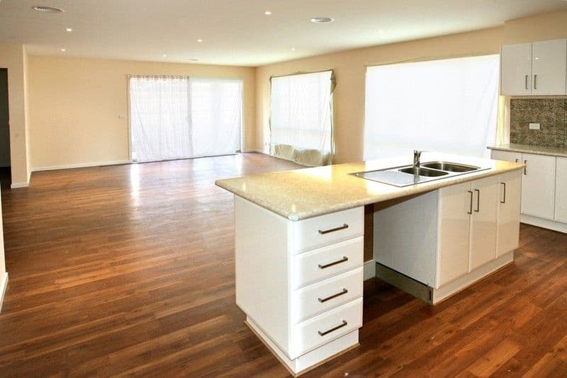 4 Starling Avenue, TARNEIT VIC 3029, Tarneit - Thumbnail 3