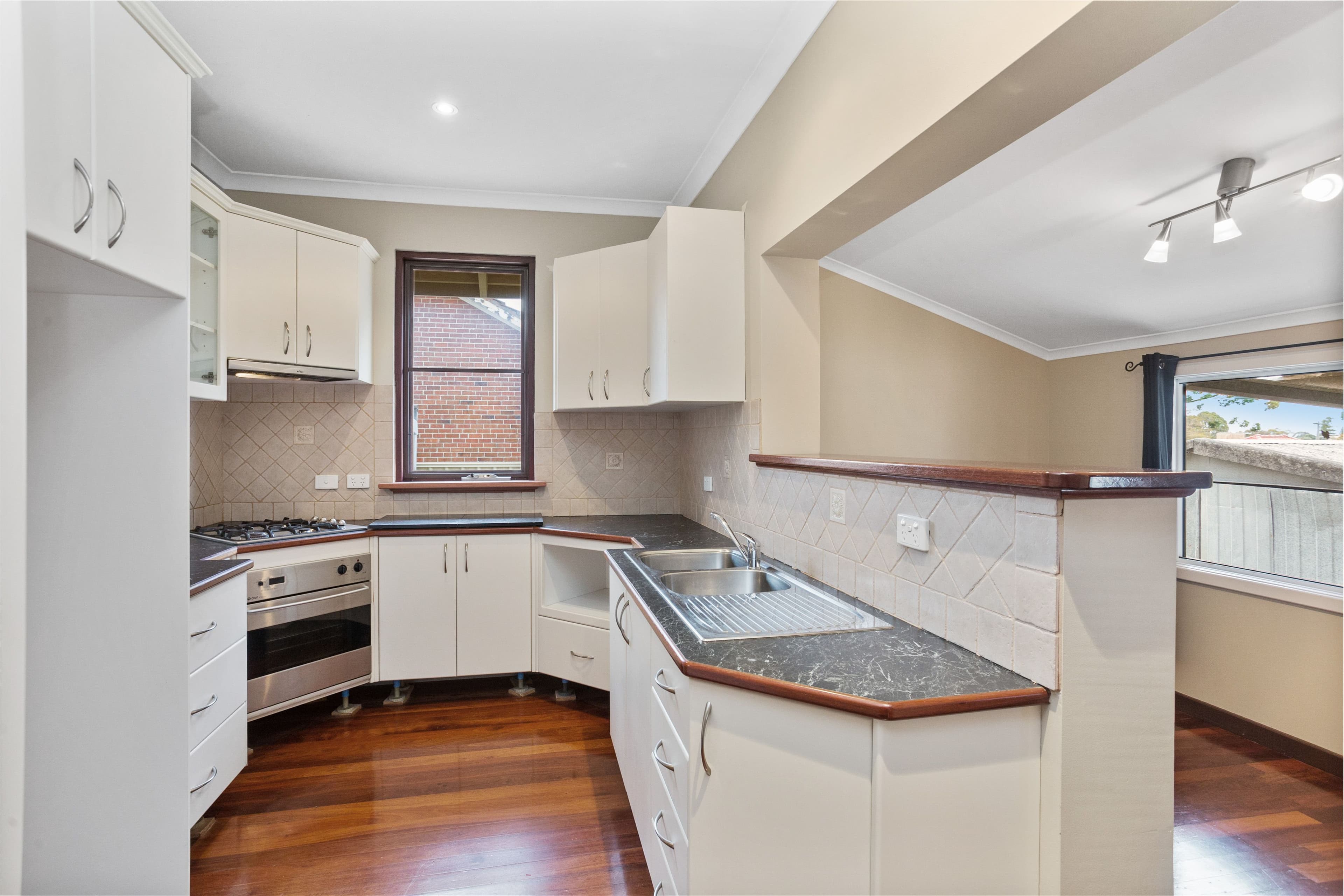 72 Alvah Street, St James WA 6102, St James - Thumbnail 4