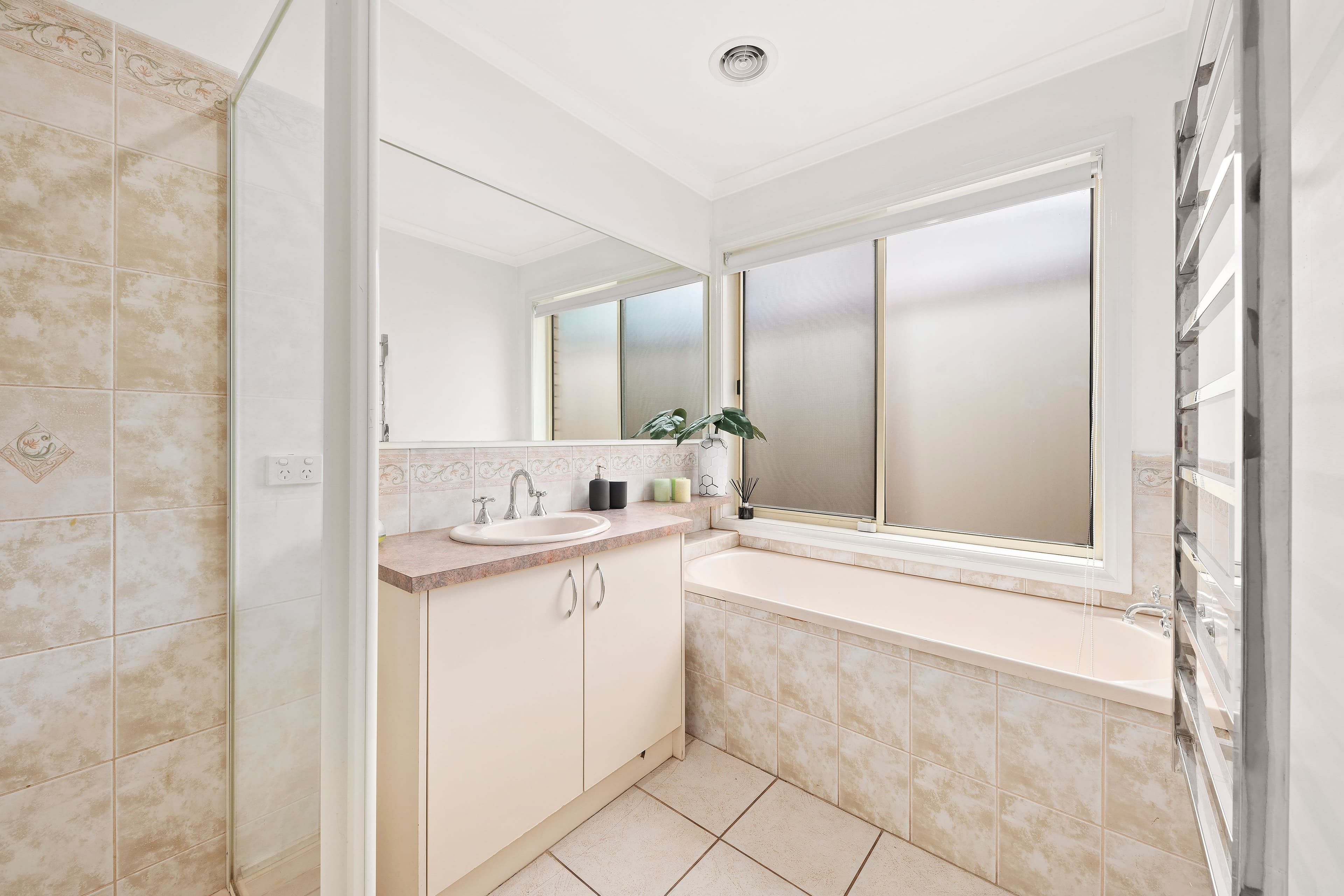 7 Harptree Close, Rowville VIC 3178, Rowville - Thumbnail 8