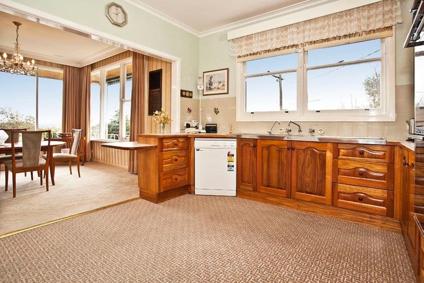 26 Townsend Street, GLEN WAVERLEY VIC 3150, Glen Waverley - Thumbnail 2