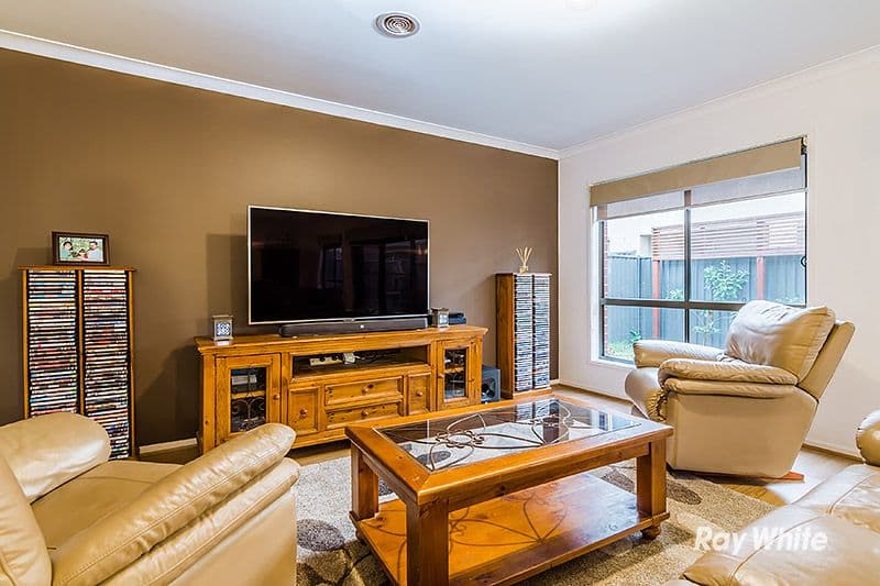 8 Stonebank Grove, Cranbourne East VIC 3977, Cranbourne East - Thumbnail 4