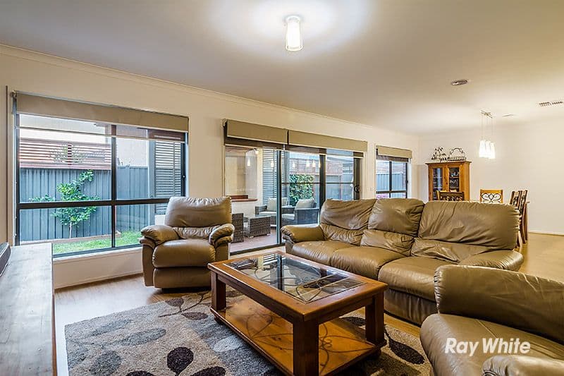 8 Stonebank Grove, Cranbourne East VIC 3977, Cranbourne East - Thumbnail 5