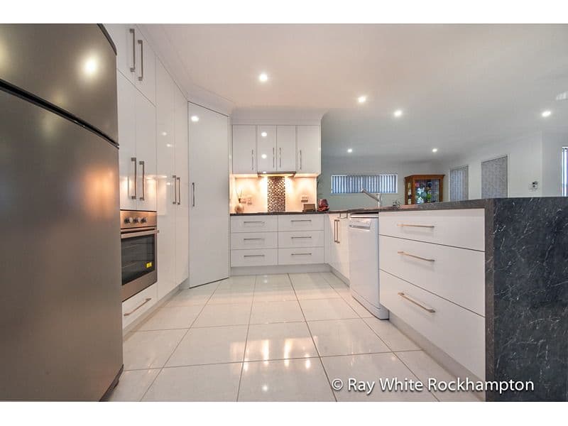 6 Tamarind Avenue, NORMAN GARDENS QLD 4701, Norman Gardens - Thumbnail 3