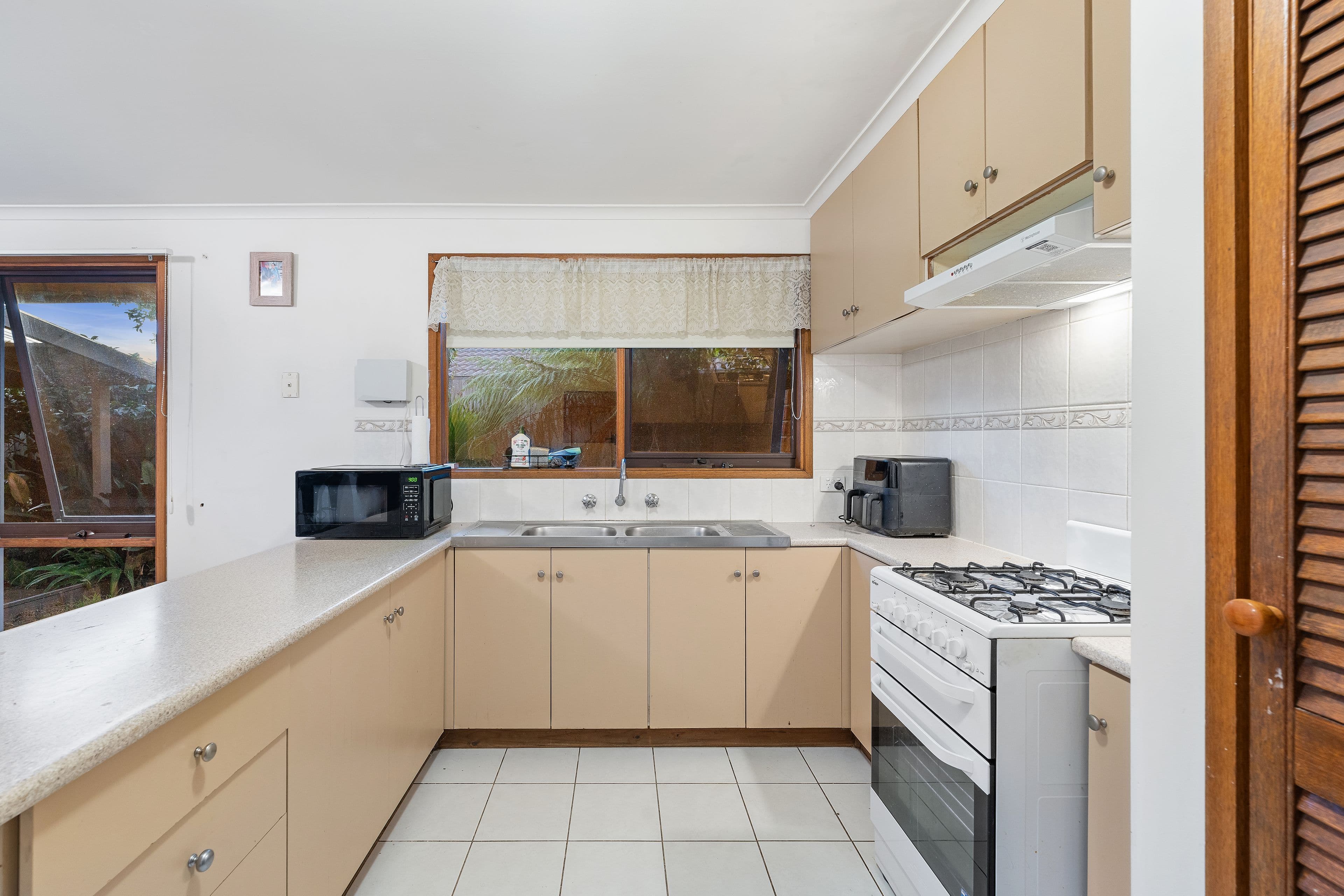 32 Strafford Avenue, Cranbourne VIC 3977, Cranbourne - Thumbnail 5