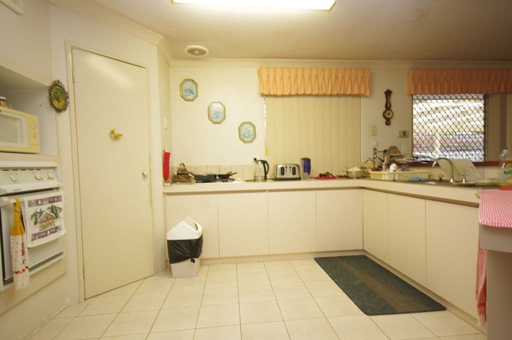 1 Comet Court, ALEXANDER HEIGHTS WA 6064, Alexander Heights - Thumbnail 4