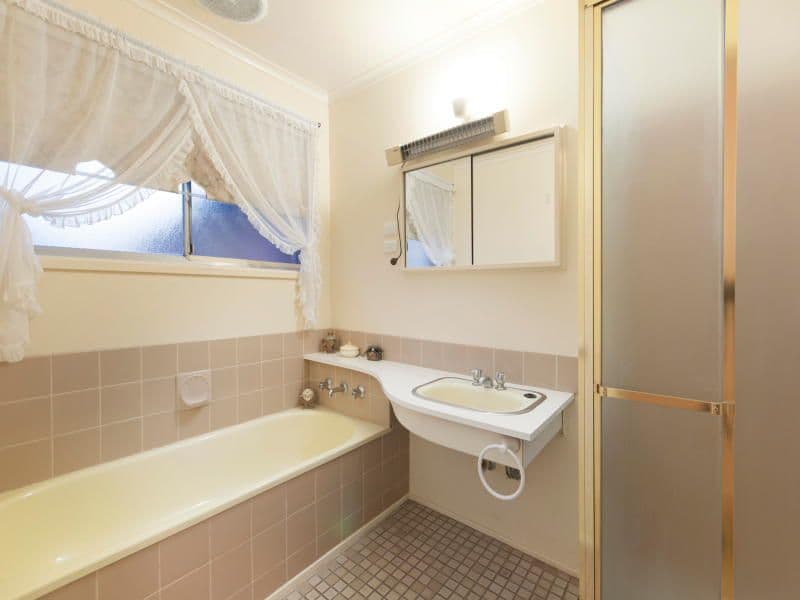 4 Bogong Court, Frankston VIC 3199, Frankston - Thumbnail 7