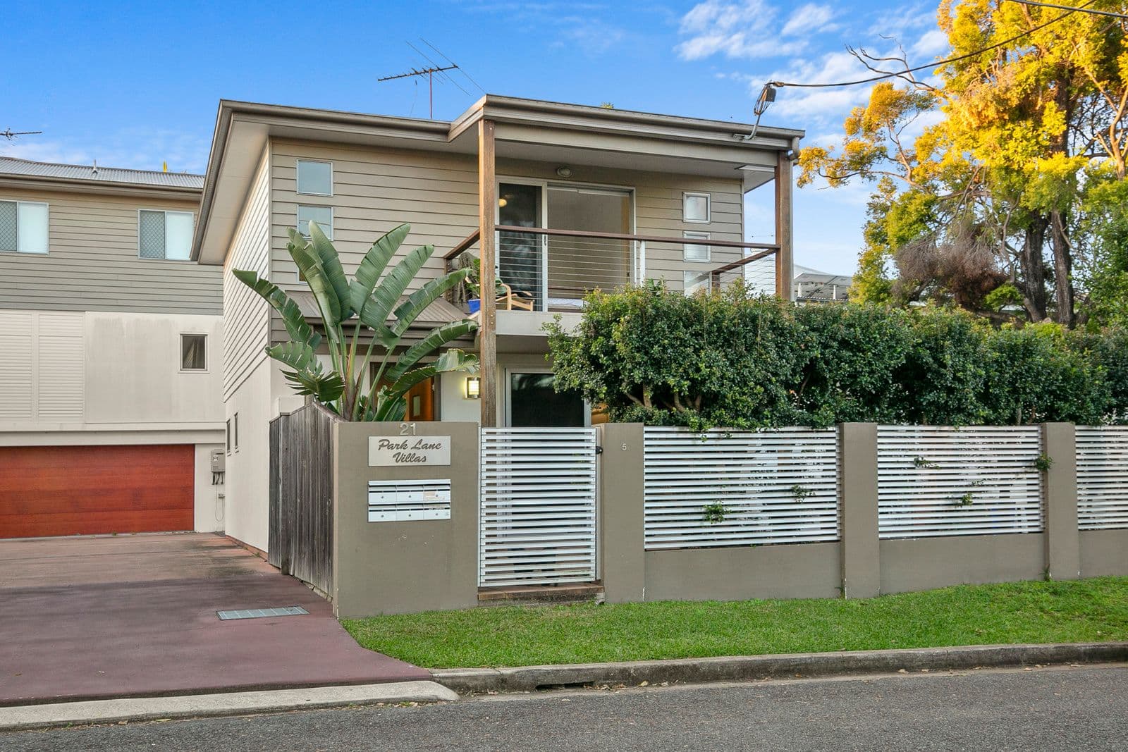 21 Park Lane, Yeerongpilly QLD 4105, Yeerongpilly - Image 1