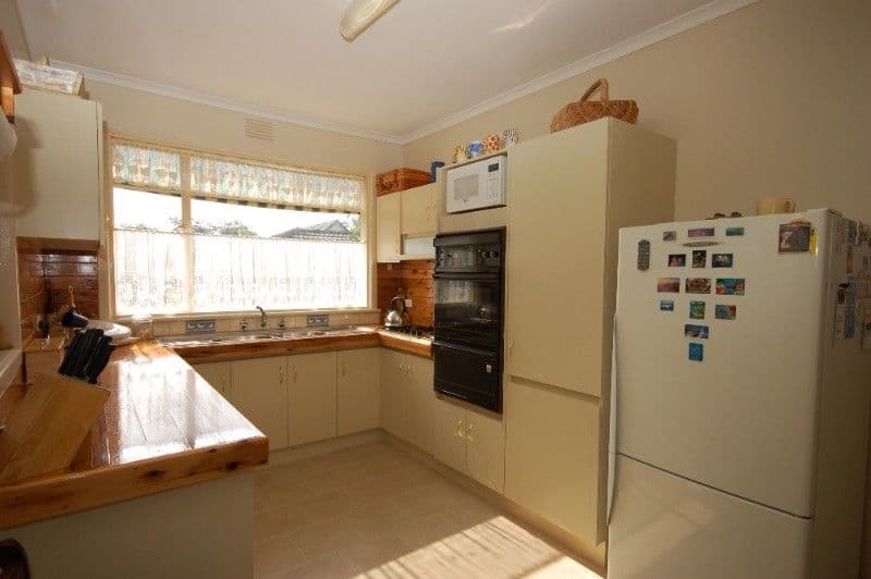 15 Buckmaster Drive, MOUNT EVELYN VIC 3796, Mount Evelyn - Thumbnail 4