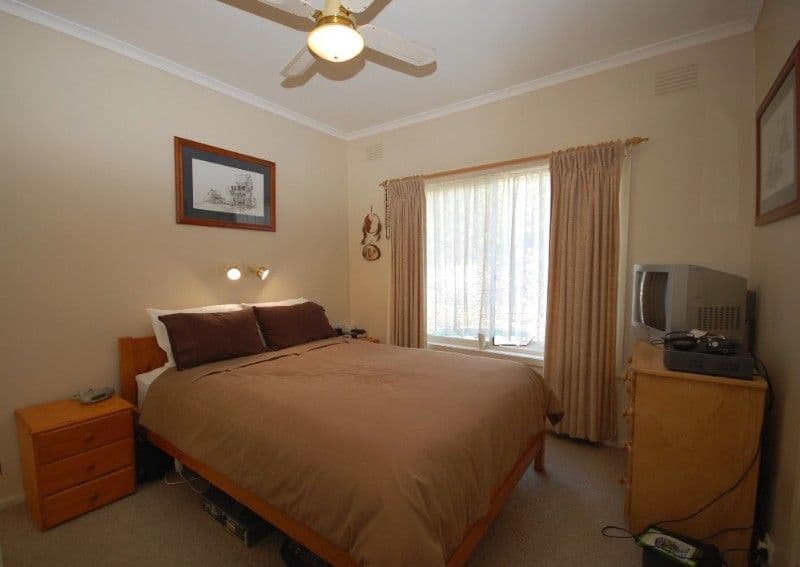 15 Buckmaster Drive, MOUNT EVELYN VIC 3796, Mount Evelyn - Thumbnail 5