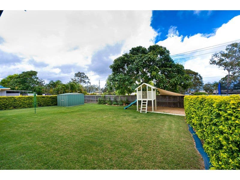 9 Brookside Avenue, NORMAN GARDENS QLD 4701, Norman Gardens - Thumbnail 2
