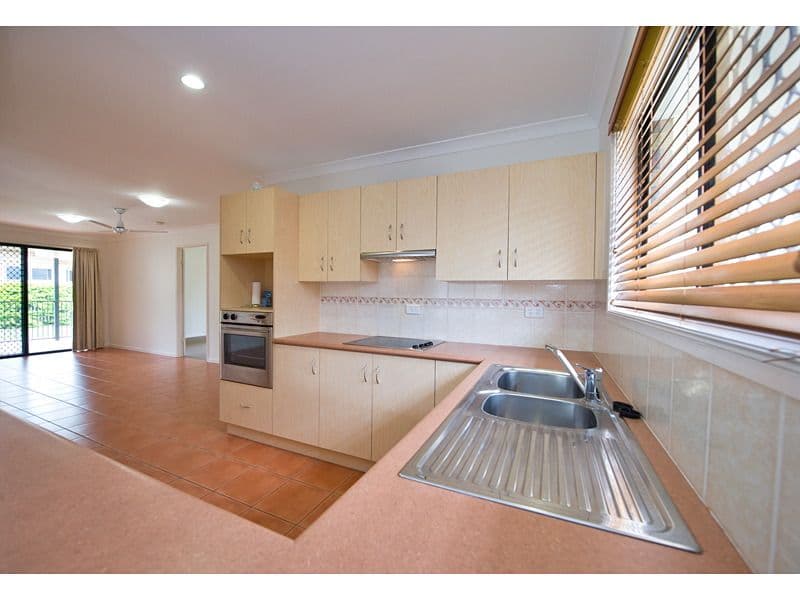 9 Brookside Avenue, NORMAN GARDENS QLD 4701, Norman Gardens - Thumbnail 7