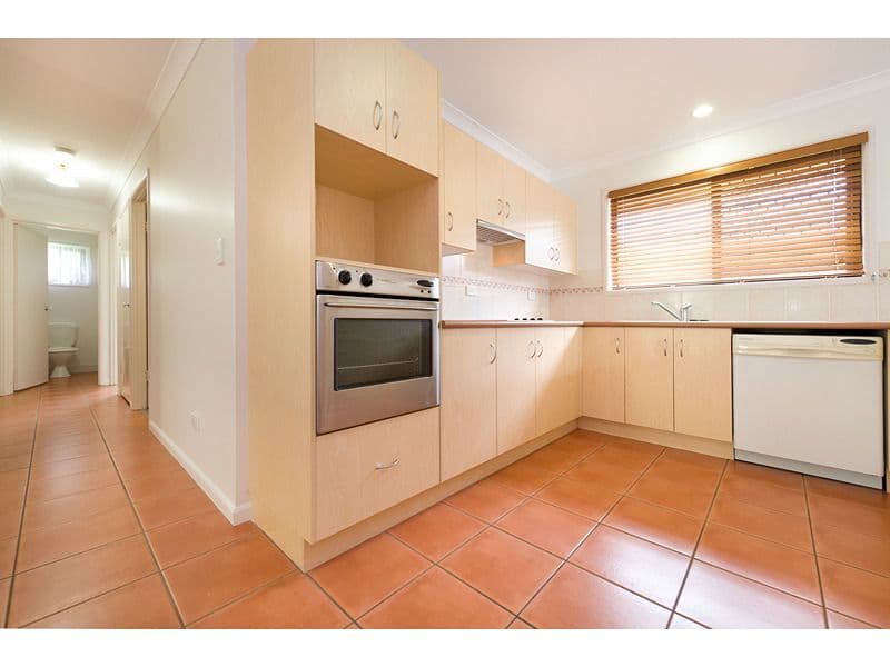 9 Brookside Avenue, NORMAN GARDENS QLD 4701, Norman Gardens - Thumbnail 8