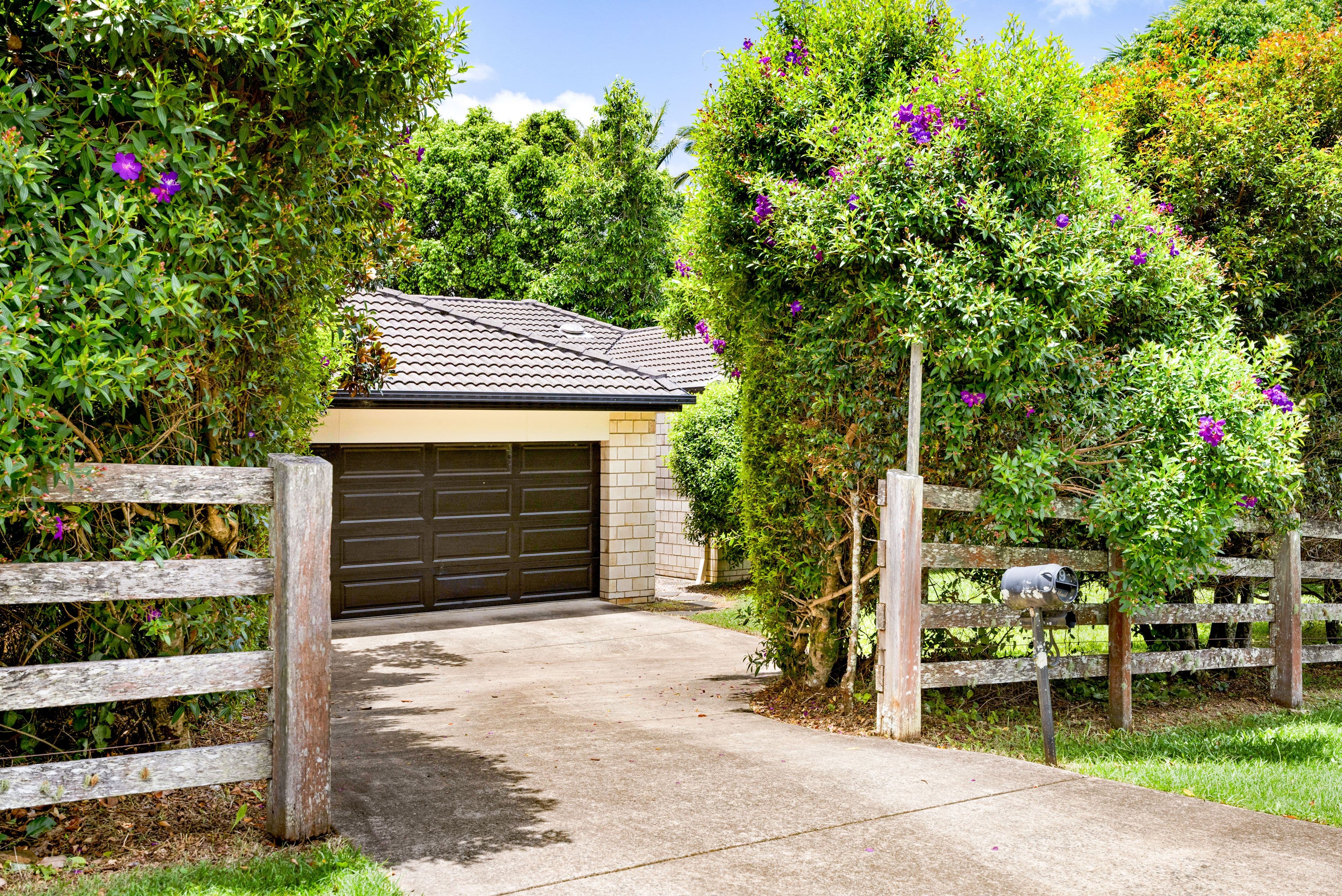 9 Dixon Avenue, Maleny QLD 4552, Maleny - Thumbnail 2