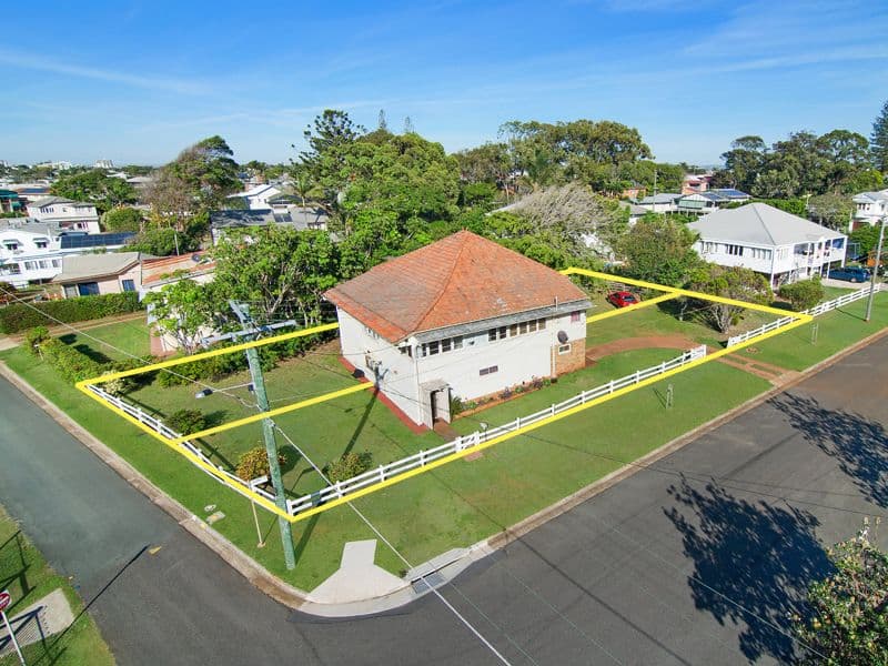 1 Adams Street, SCARBOROUGH QLD 4020, Scarborough - Thumbnail 2