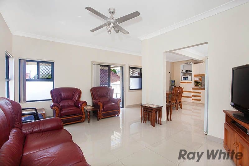 7 Dunlop Street, ROSELANDS NSW 2196, Roselands - Thumbnail 2