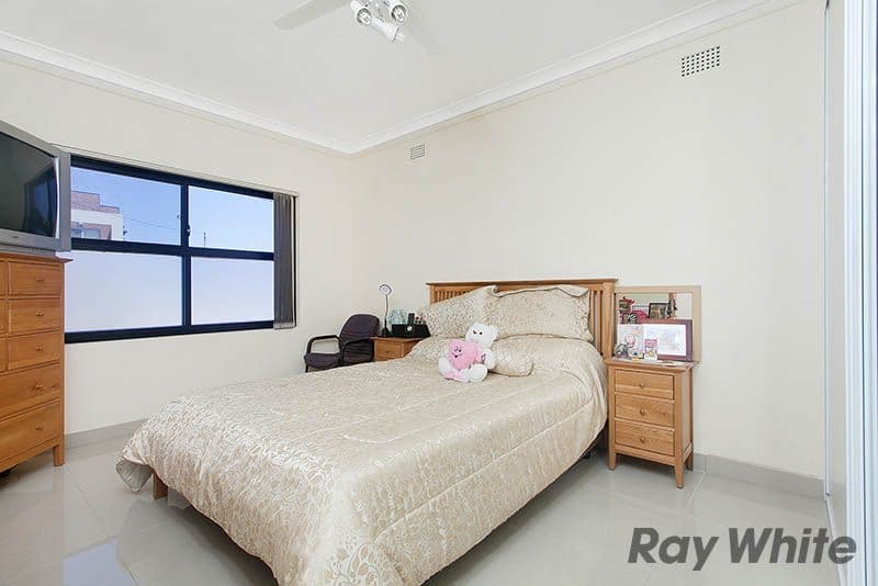 7 Dunlop Street, ROSELANDS NSW 2196, Roselands - Thumbnail 3