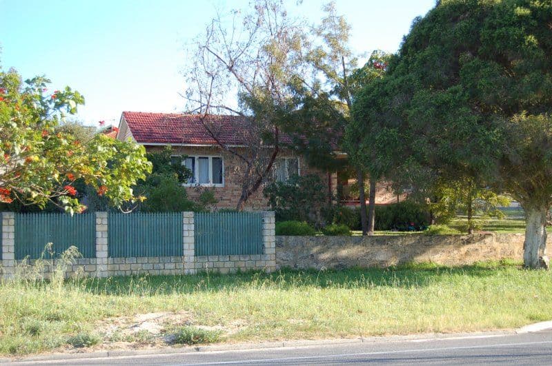 59  Hillview Terrace, ST JAMES WA 6102, St James - Thumbnail 2