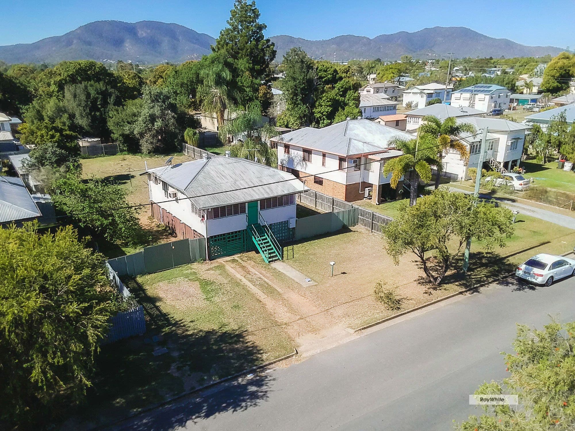 18 Taylor Street, Park Avenue QLD 4701, Park Avenue - Thumbnail 2