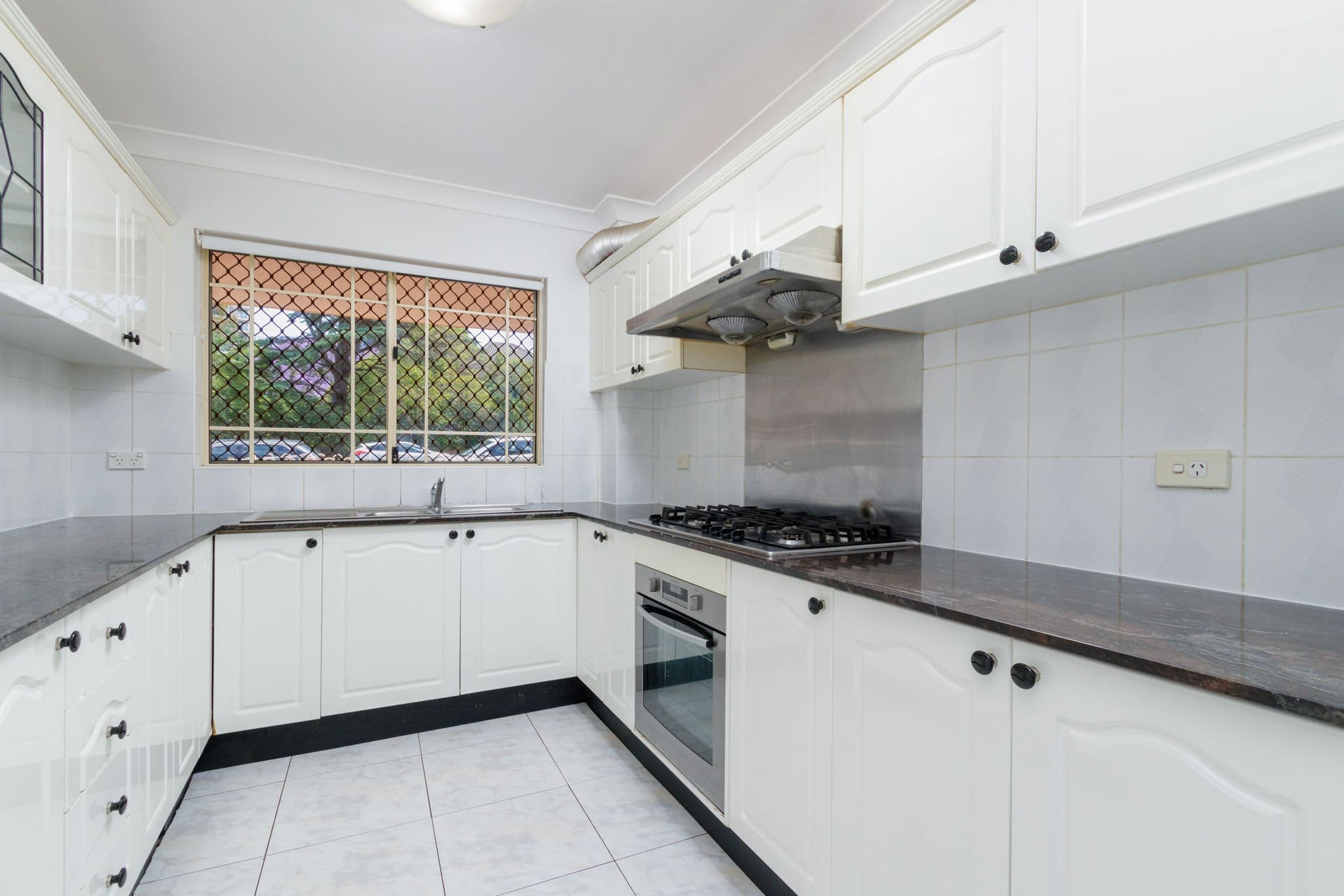 46 Gloucestor Road, Hurstville NSW 2220, Hurstville - Thumbnail 2