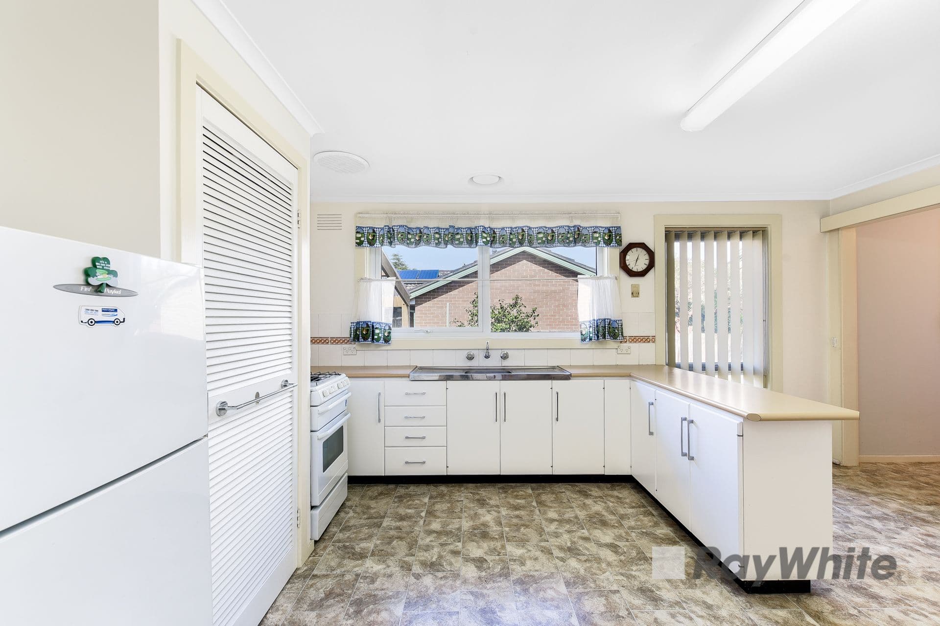 24 William Street, Cranbourne VIC 3977, Cranbourne - Thumbnail 4
