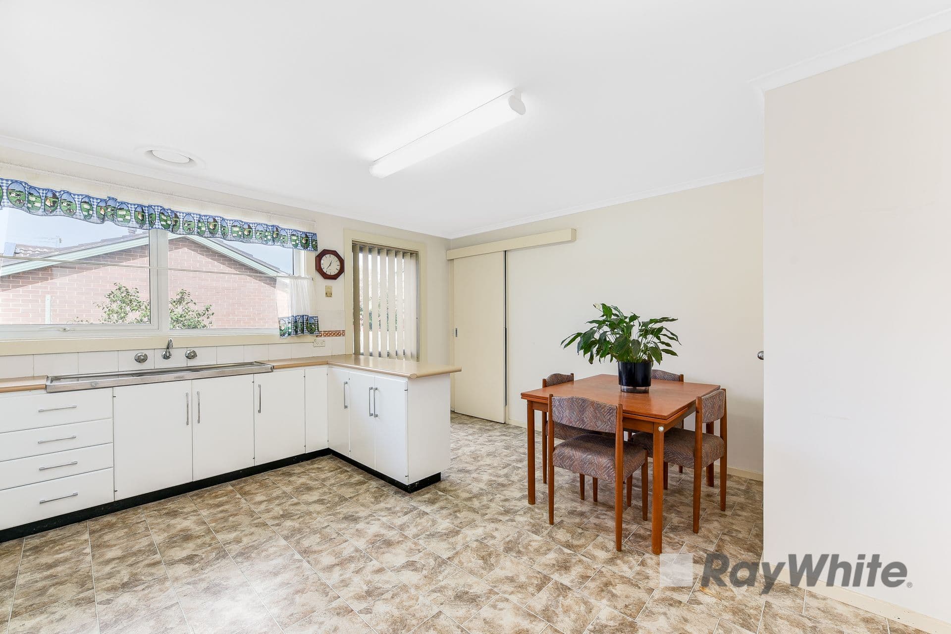 24 William Street, Cranbourne VIC 3977, Cranbourne - Thumbnail 5