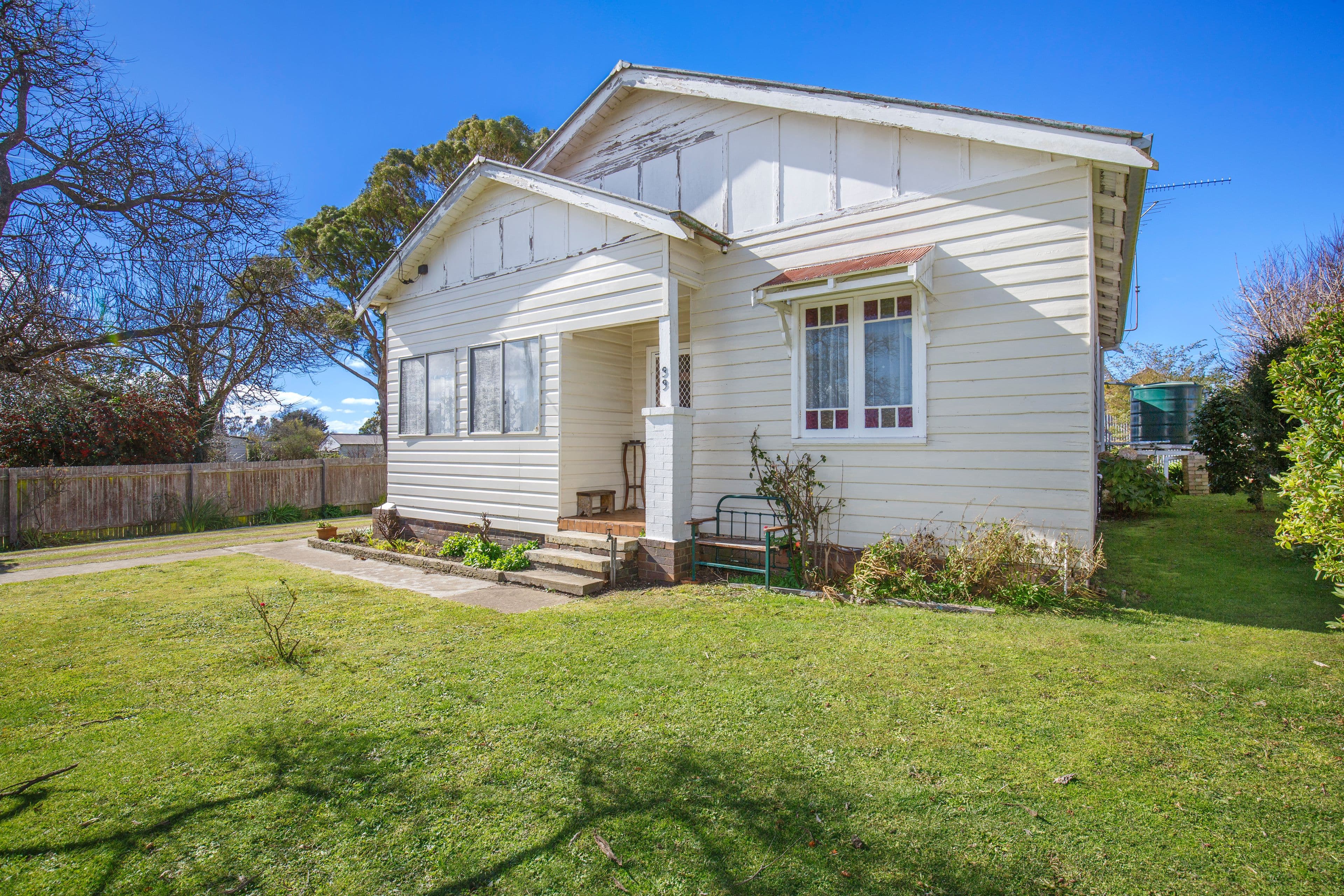 33 Prisk Street, Guyra NSW 2365, Guyra - Image 1