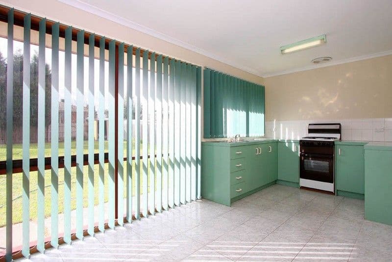 25 Sieben Close, MILL PARK VIC 3082, Mill Park - Thumbnail 3