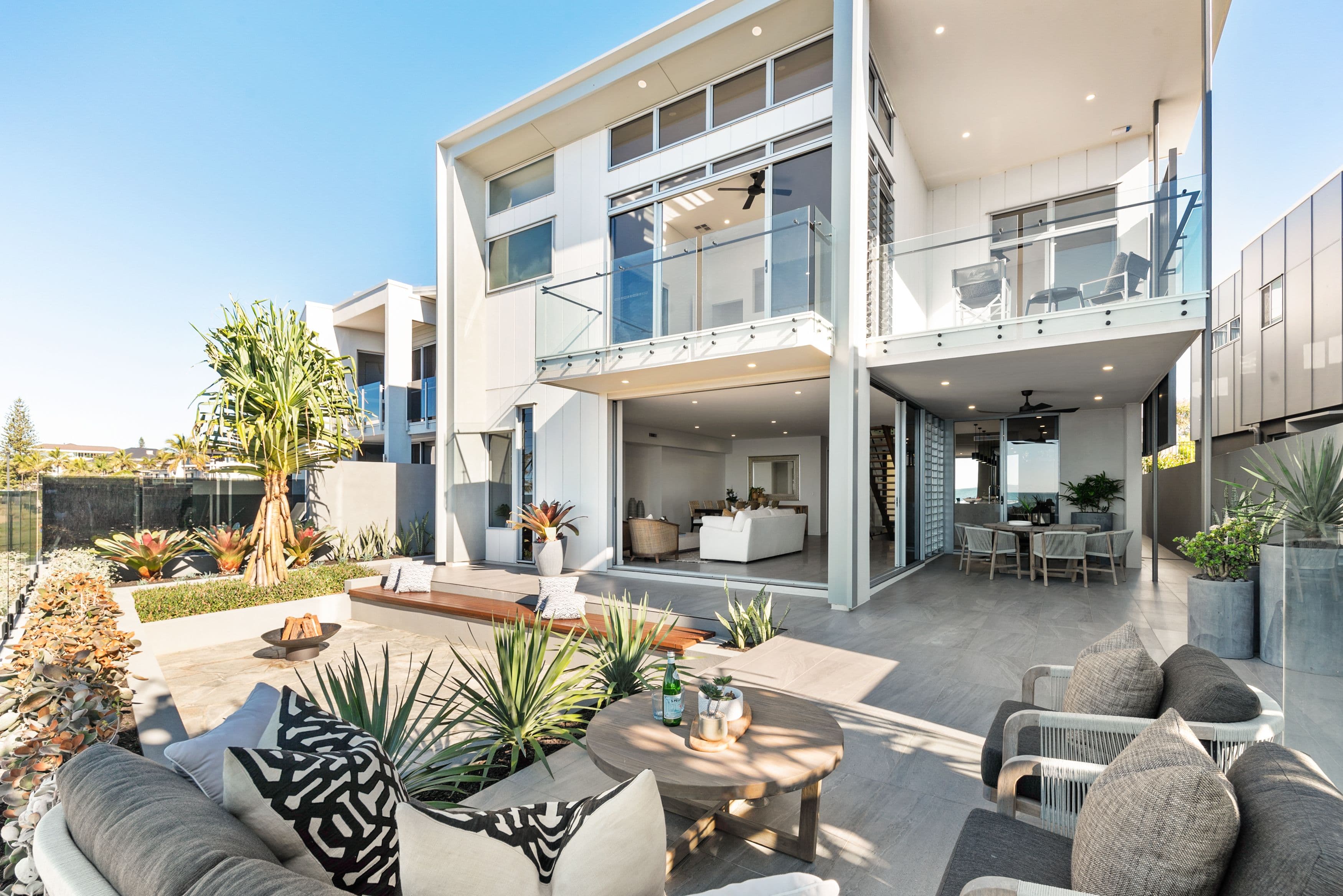 13 Flinders Parade, Scarborough QLD 4020, Scarborough - Thumbnail 3