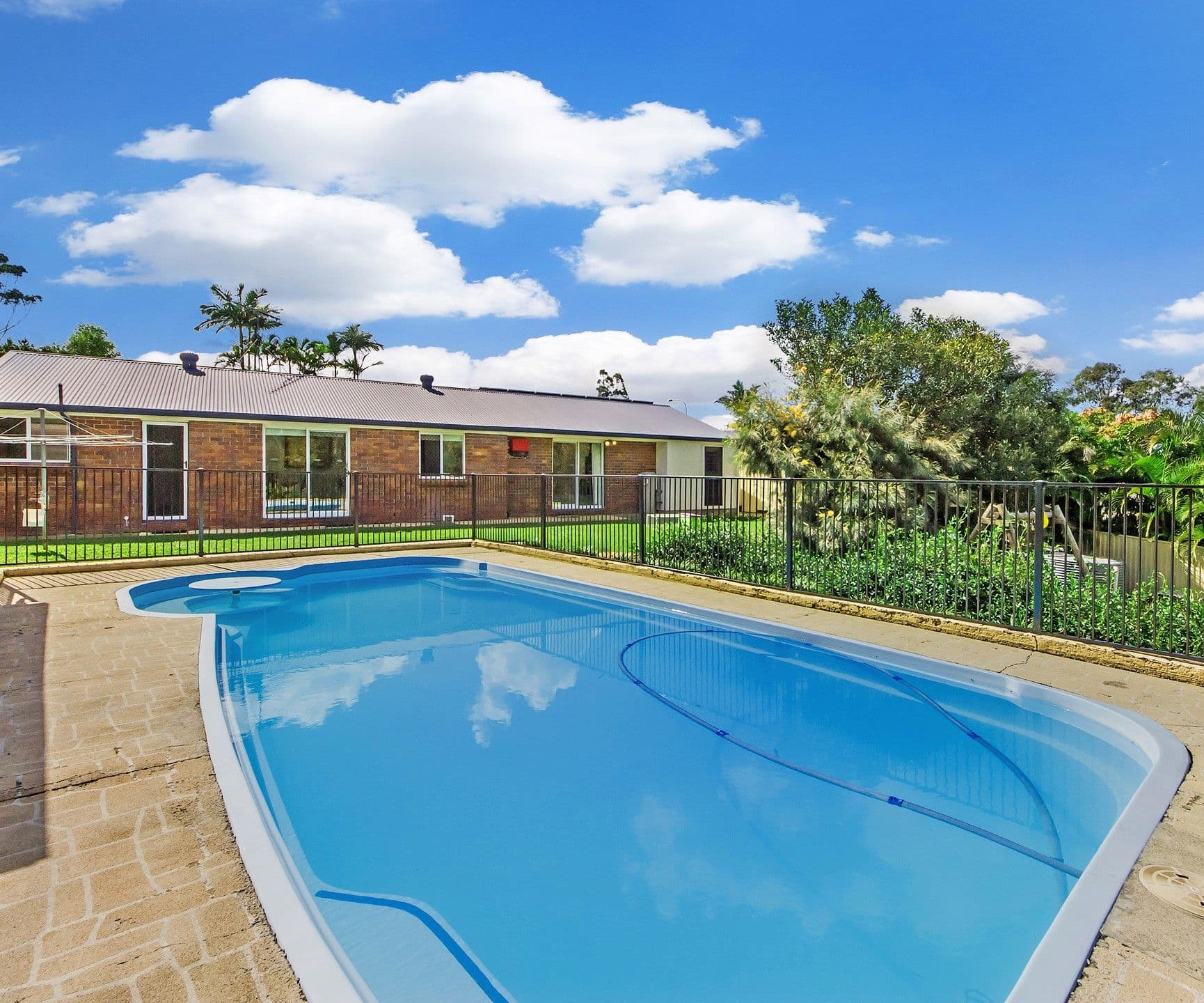4 Dakota Place, Oxenford QLD 4210, Oxenford - Thumbnail 2