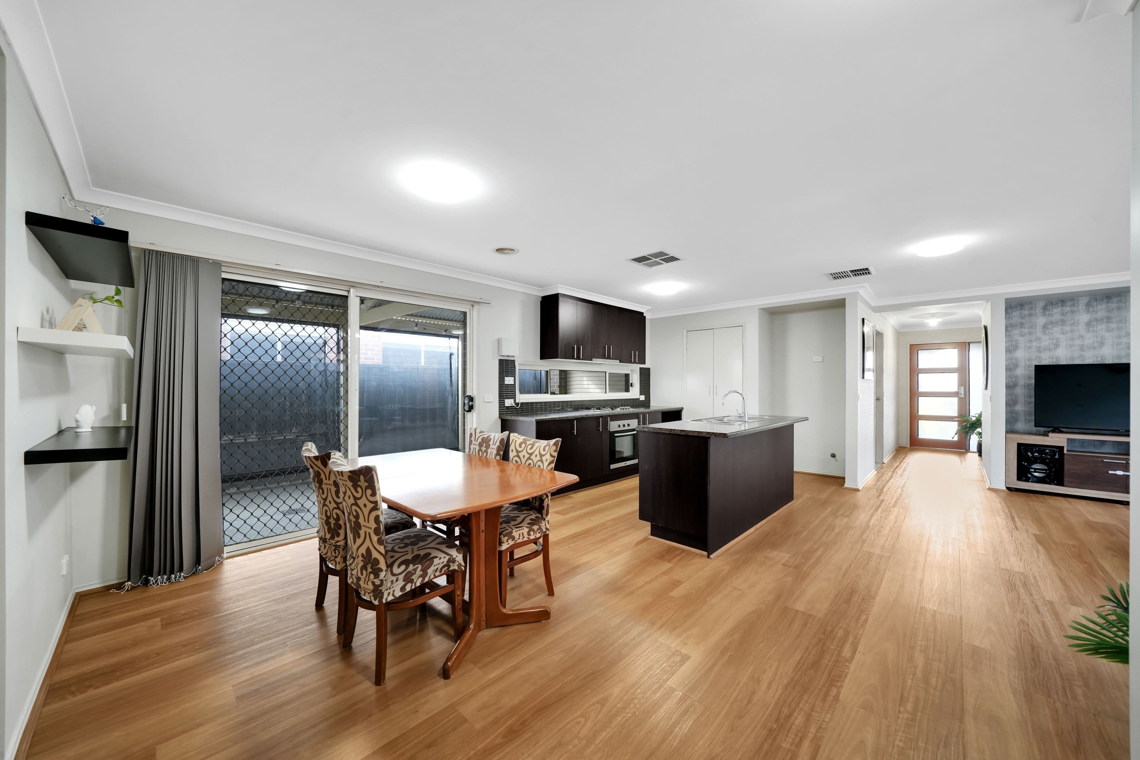 11 Bungalook Street, MANOR LAKES VIC 3024, Manor Lakes - Thumbnail 8