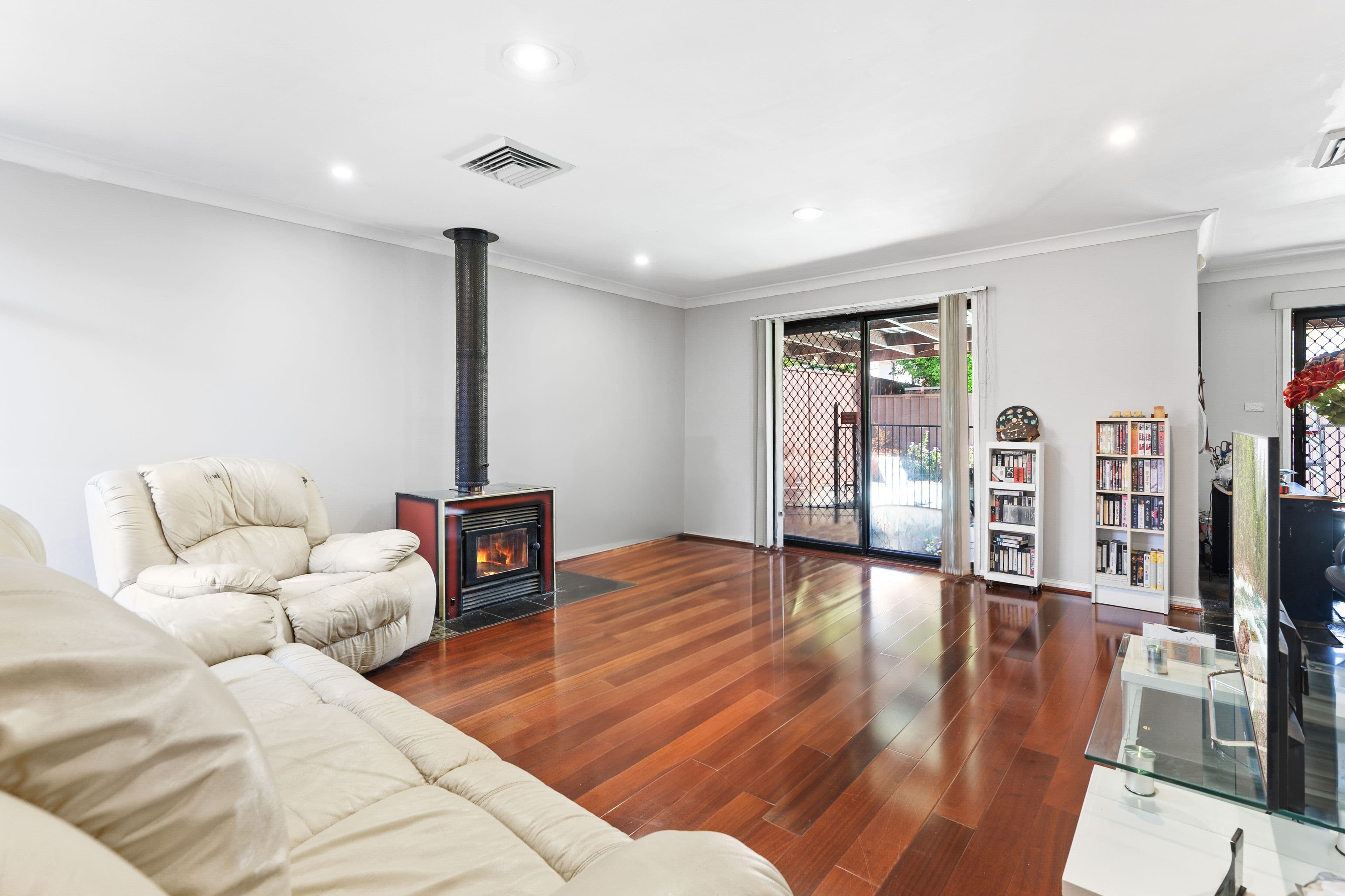 2 Fitzroy Close, St Johns Park NSW 2176, St Johns Park - Thumbnail 5