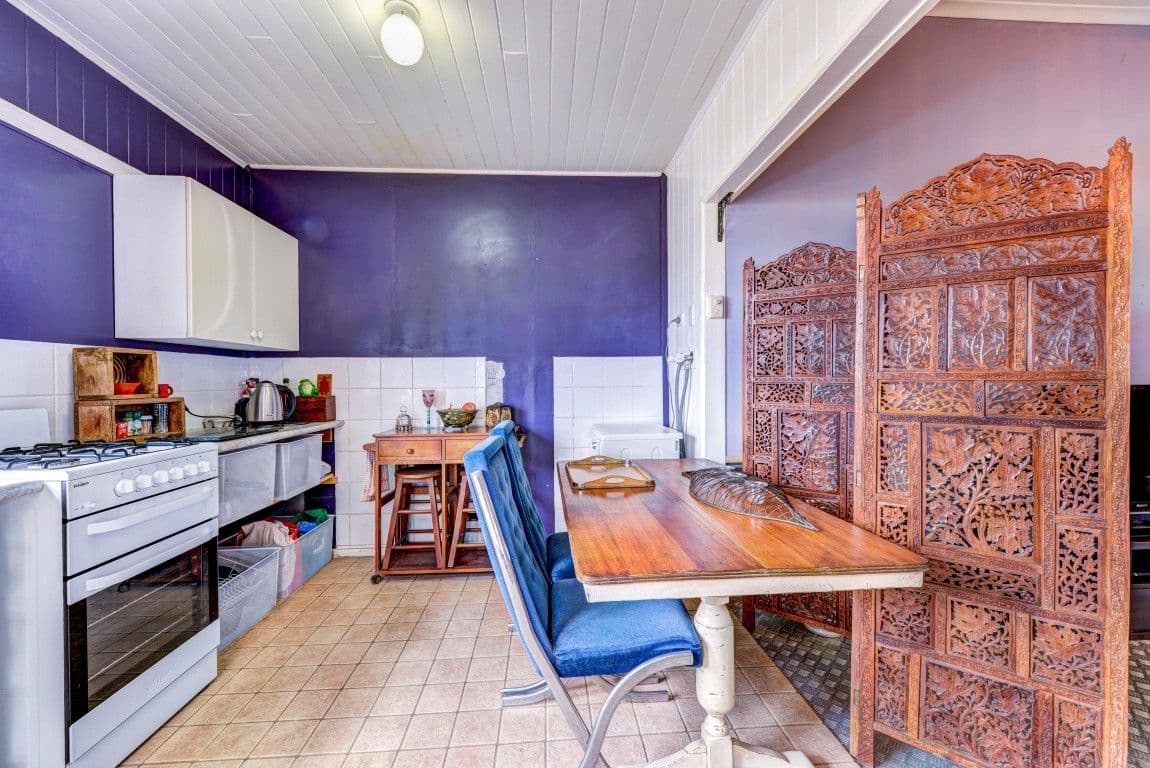 8 Perry Street, BUNDABERG NORTH QLD 4670, Bundaberg North - Thumbnail 2