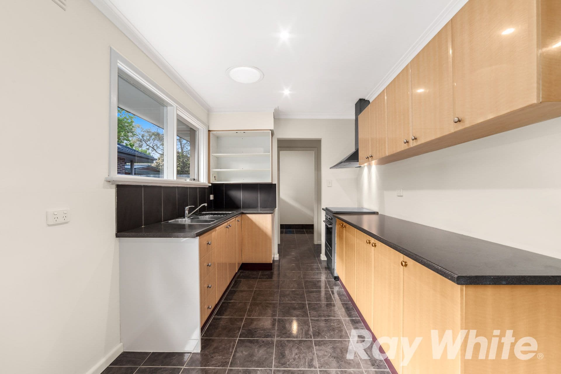 185 Bayswater Road, Bayswater North VIC 3153, Bayswater North - Thumbnail 2